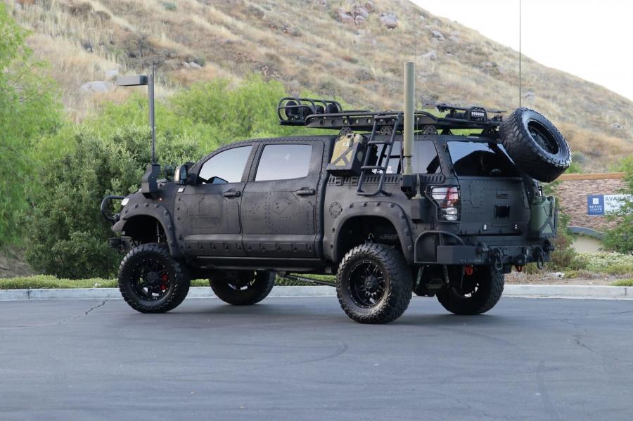  Toyota Tundra CrewMax 4x4 Zombie Apocalypse 2013 года  (фото 68 из 461)